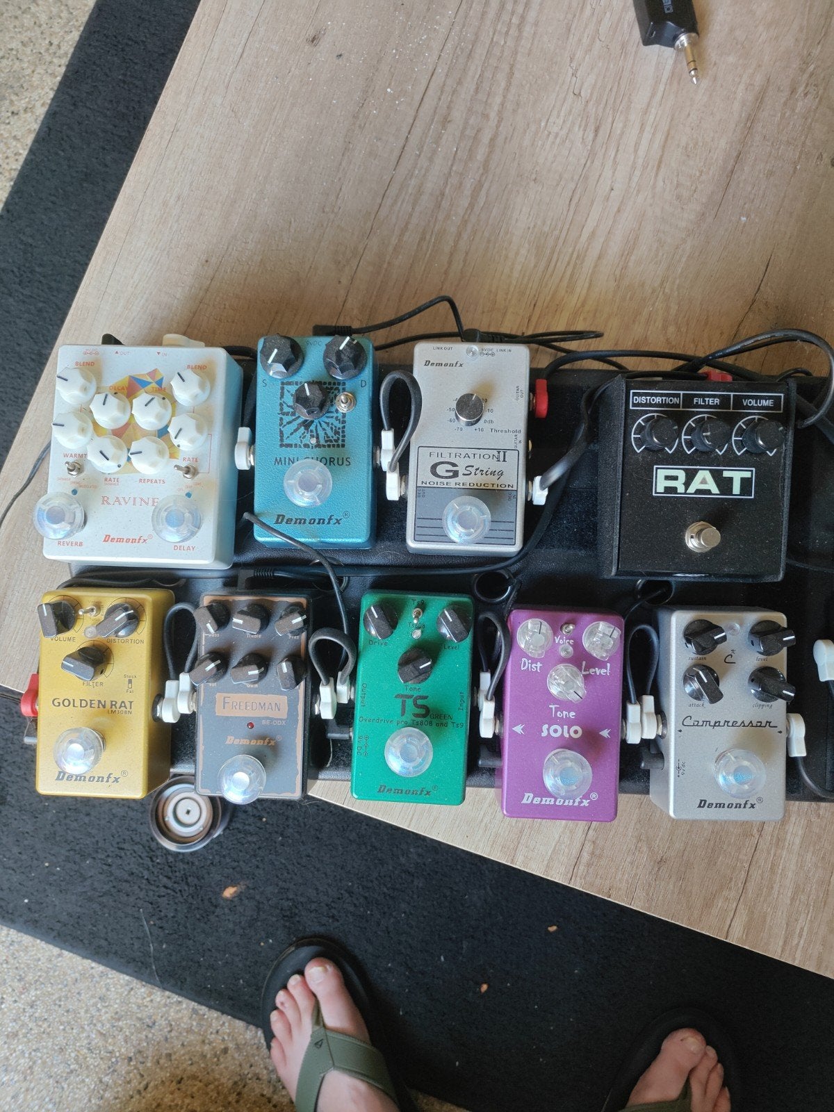 Special effects pedalen van demonfx, Enlèvement