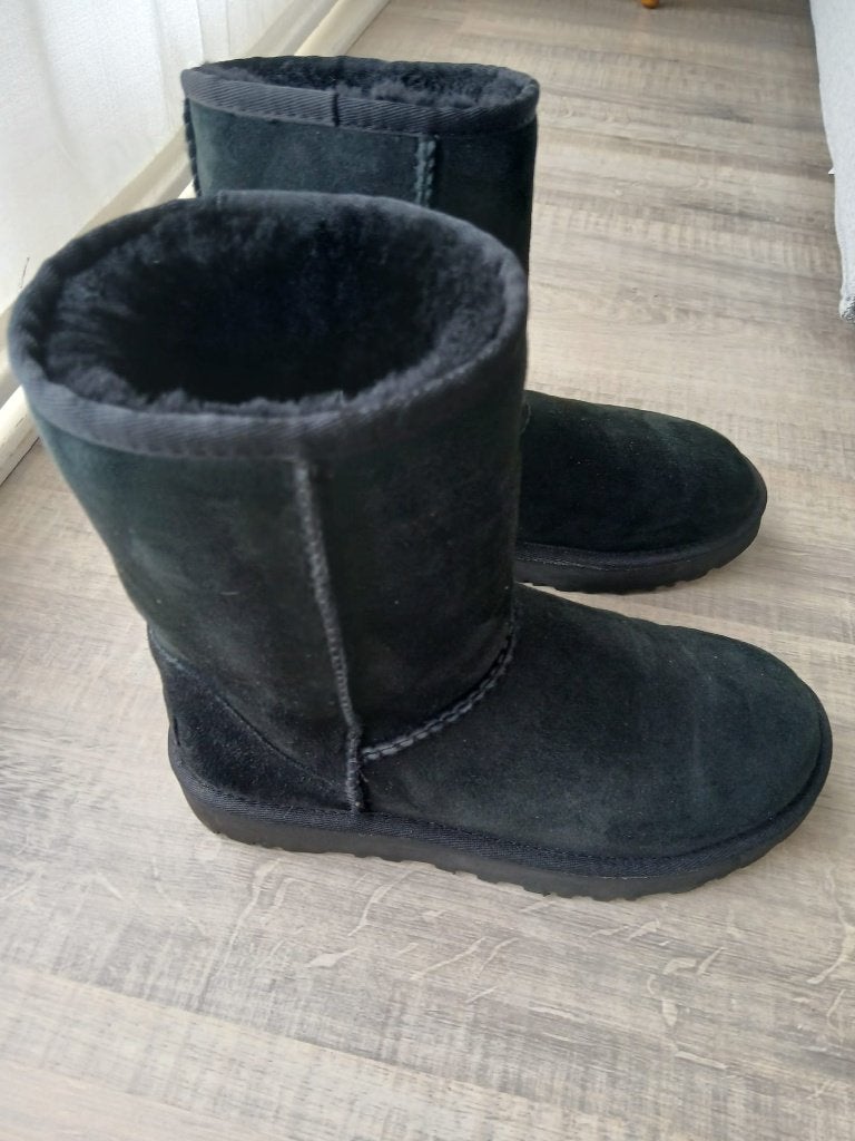 UGG boots, Kleding | Dames, Zwart, Snowboots, Nieuw, Ophalen of Verzenden