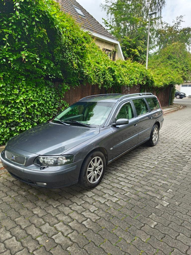 Volvo V70 2005, Autos, Volvo, Particulier, V70, Airbags, Verrouillage central, Air conditionné automatique, Cruise Control, Barres de toit