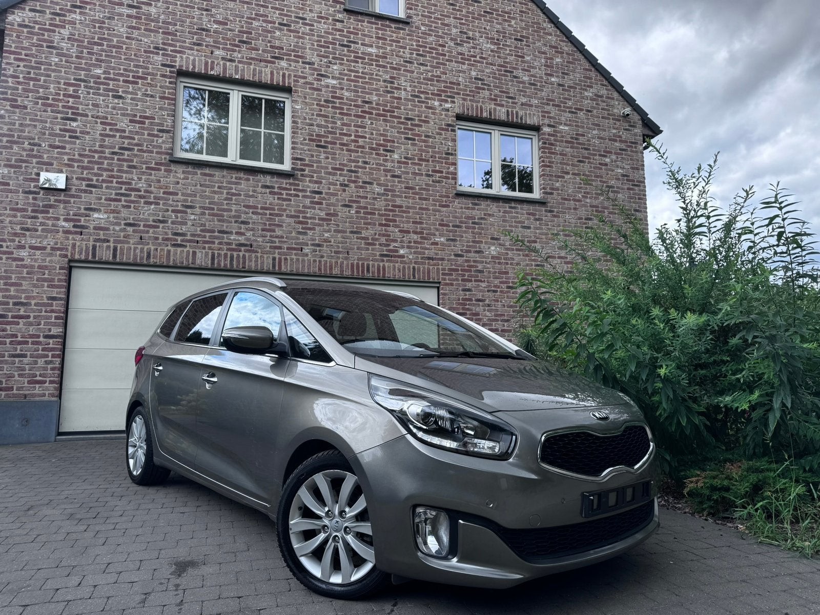 Kia Carens 1.7crdi, 7zit, Navi, Airco, Auto's, Kia, Parkeersensor, Zwart, 1685 cc, 5 deurs