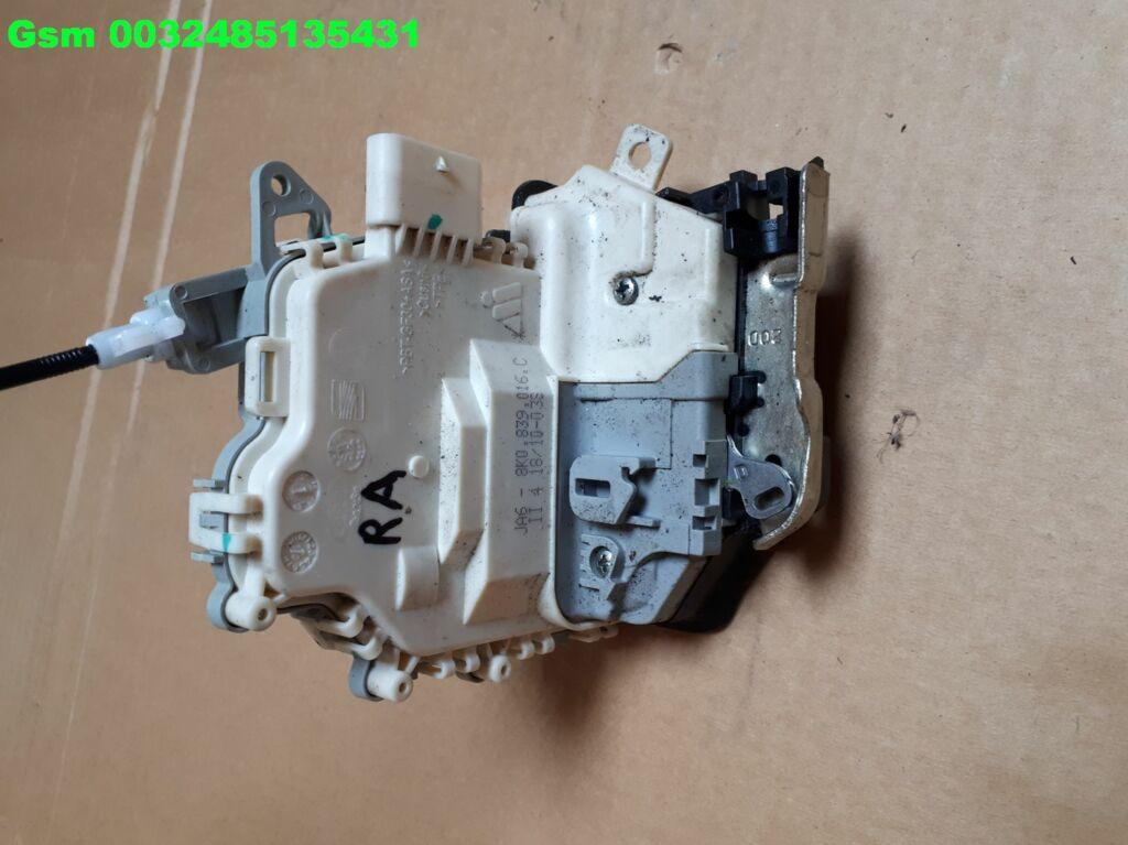 8k0839016c serrure de porte a4 a5 serrure de porte q5 a6 a7, AUDI AG, Auto-Union-Strasse 1
85045  Ingolstadt, DE, Audi, Utilisé