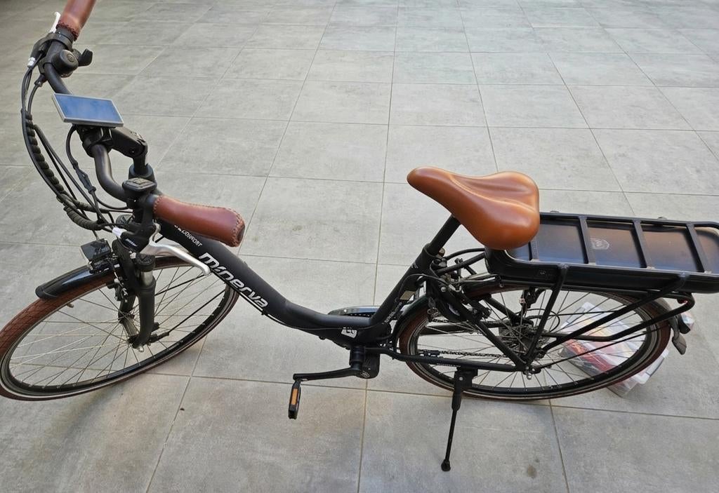 Bijna nieuwe Minerva E-bike te koop (slechts 9km op de telle, Ophalen