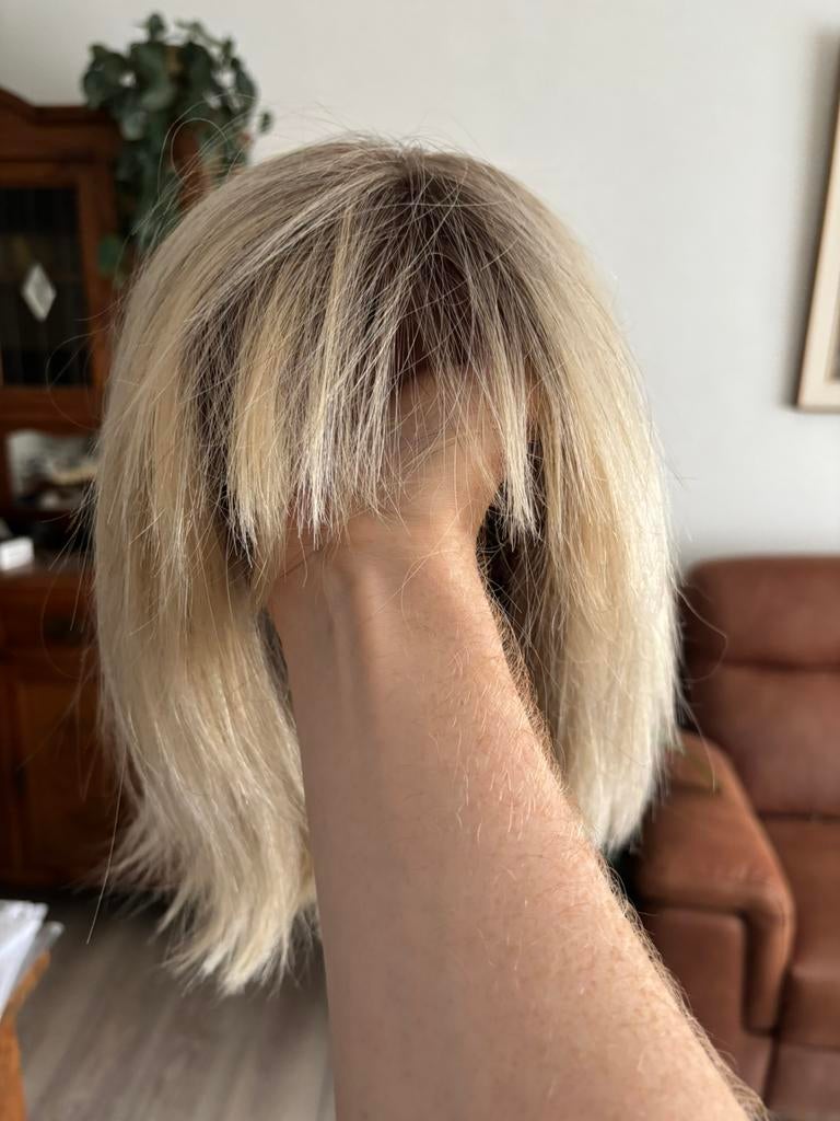Blonde pruik echt haar - nooit gebruikt, Bijoux, Sacs & Beauté, Beauté | Soins des cheveux, Enlèvement ou Envoi, Neuf, Perruque ou Extension de cheveux