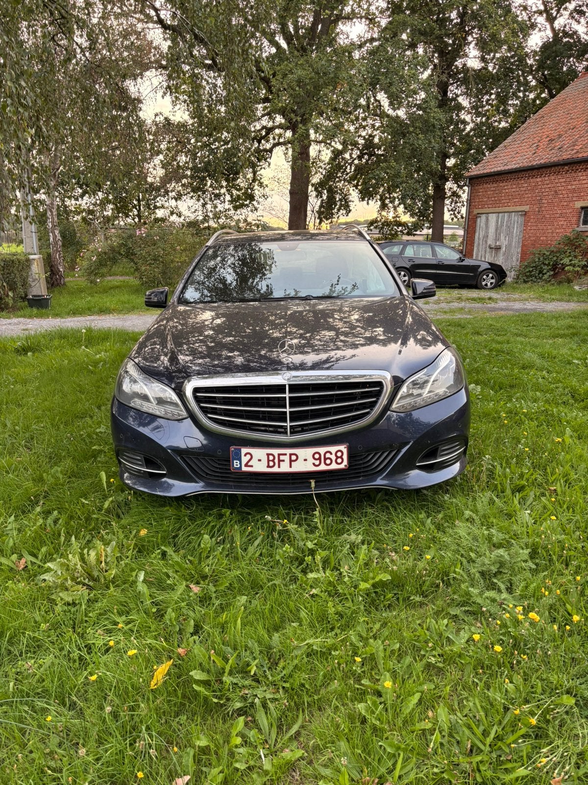 Mercedes E200, Automaat, Euro 5, Achterwielaandrijving, Verwarmde buitenspiegels