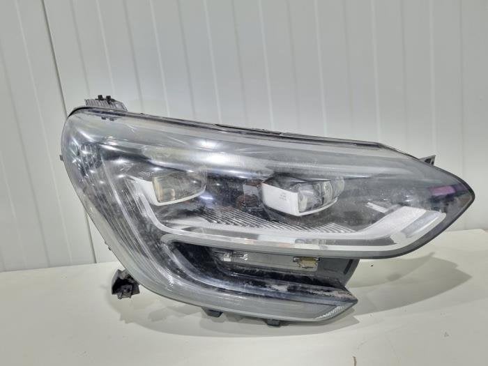 Koplamp rechts van een Renault Megane, Gebruikt, -, Renault, -