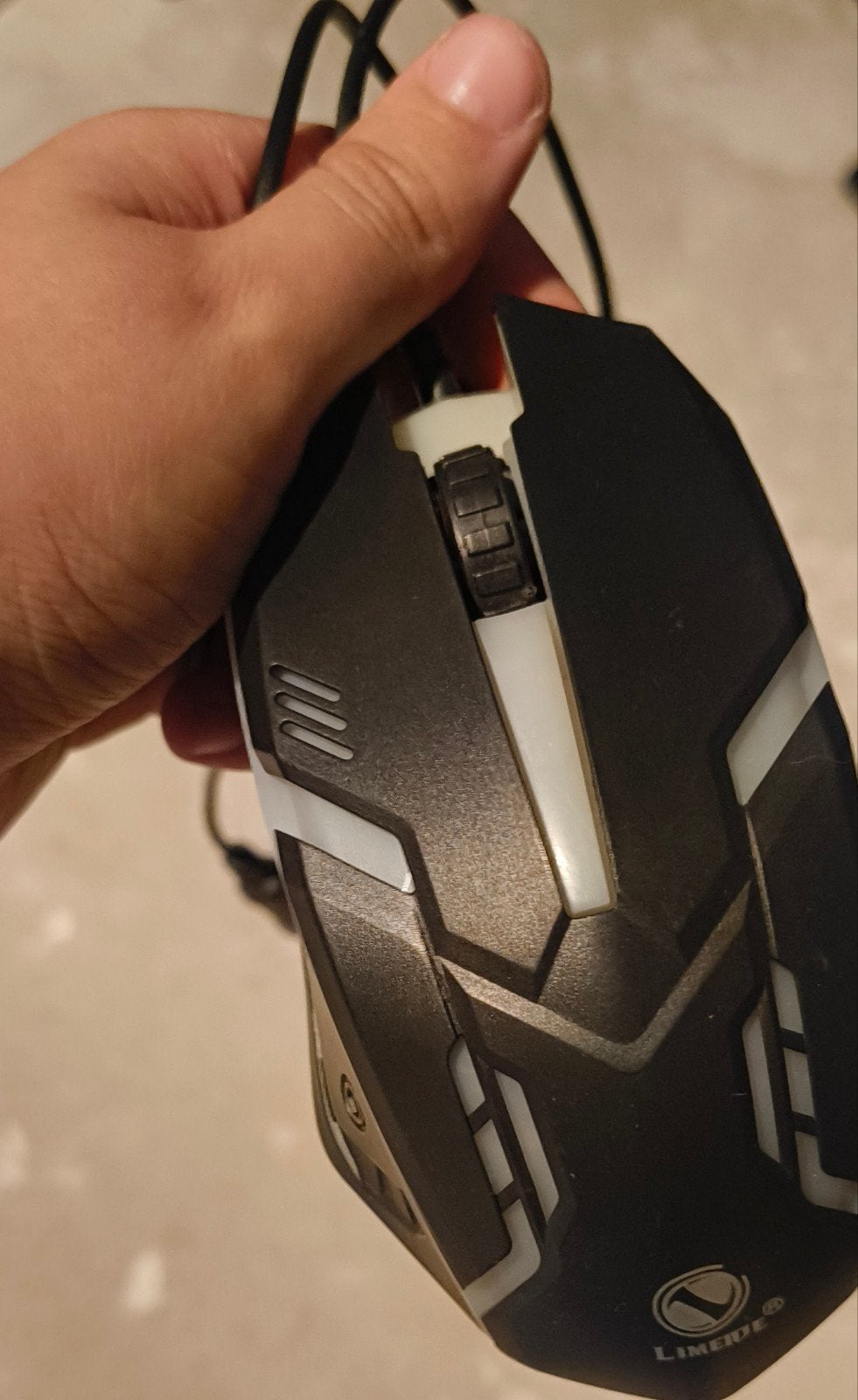 souris de jeu avec lumières, Souris, Enlèvement, Utilisé, Droitier