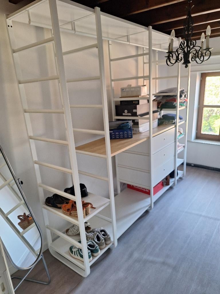 kledijrek elvarli ikea 2 jaar jong als nieuw, Ophalen, Zo goed als nieuw
