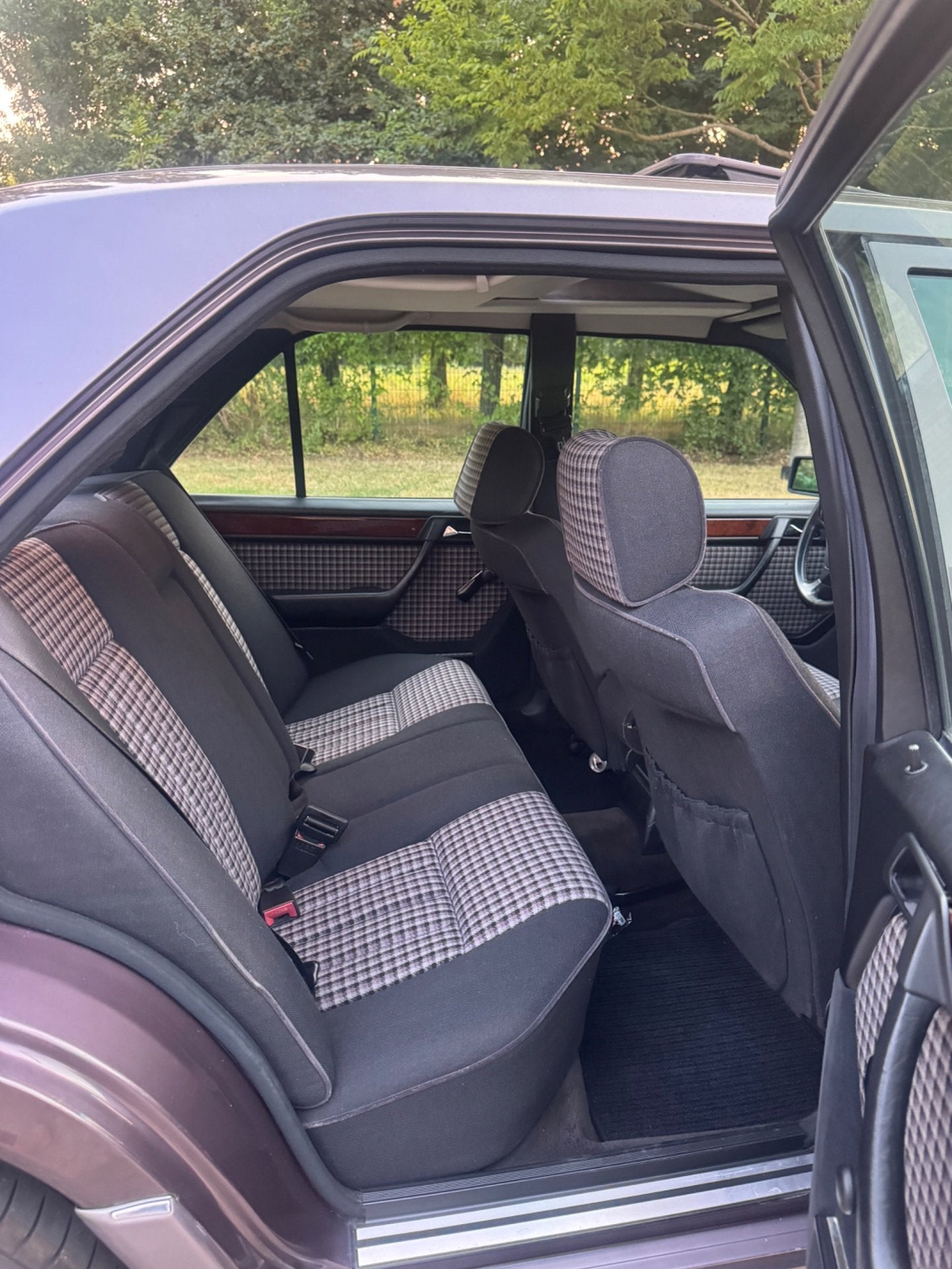 Mercedes E300 d | Automaat | Airco | Oldtimer, foto 10