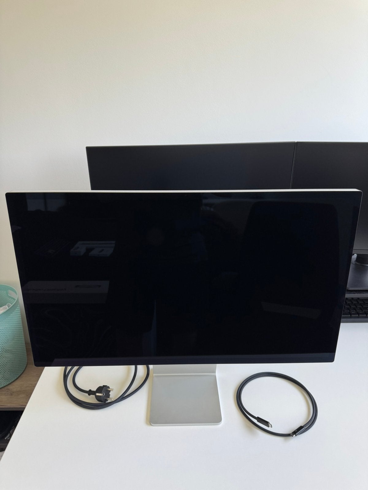 Apple Studio Display 27’ + toebehoren (incl. factuur), Computers en Software, Ophalen, Zo goed als nieuw