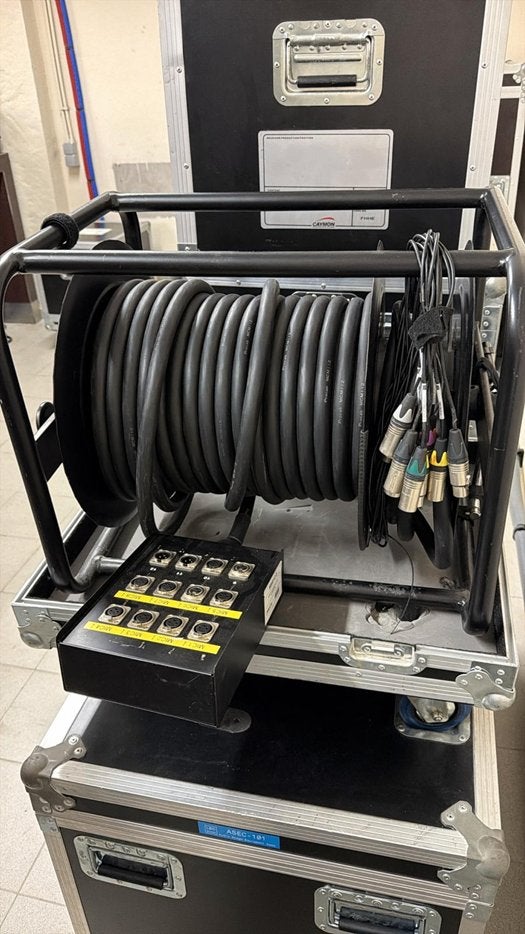.XLR multipair kabelhaspels met flightcases (34 m en 40 m), Ophalen, Gebruikt, Microfoon
