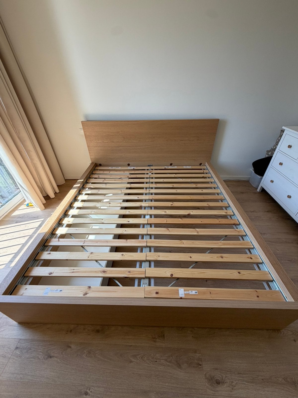 Lit ikea MALM 180x200 avec 2 tirroirs 250€, Enlèvement, Comme neuf, 200 cm