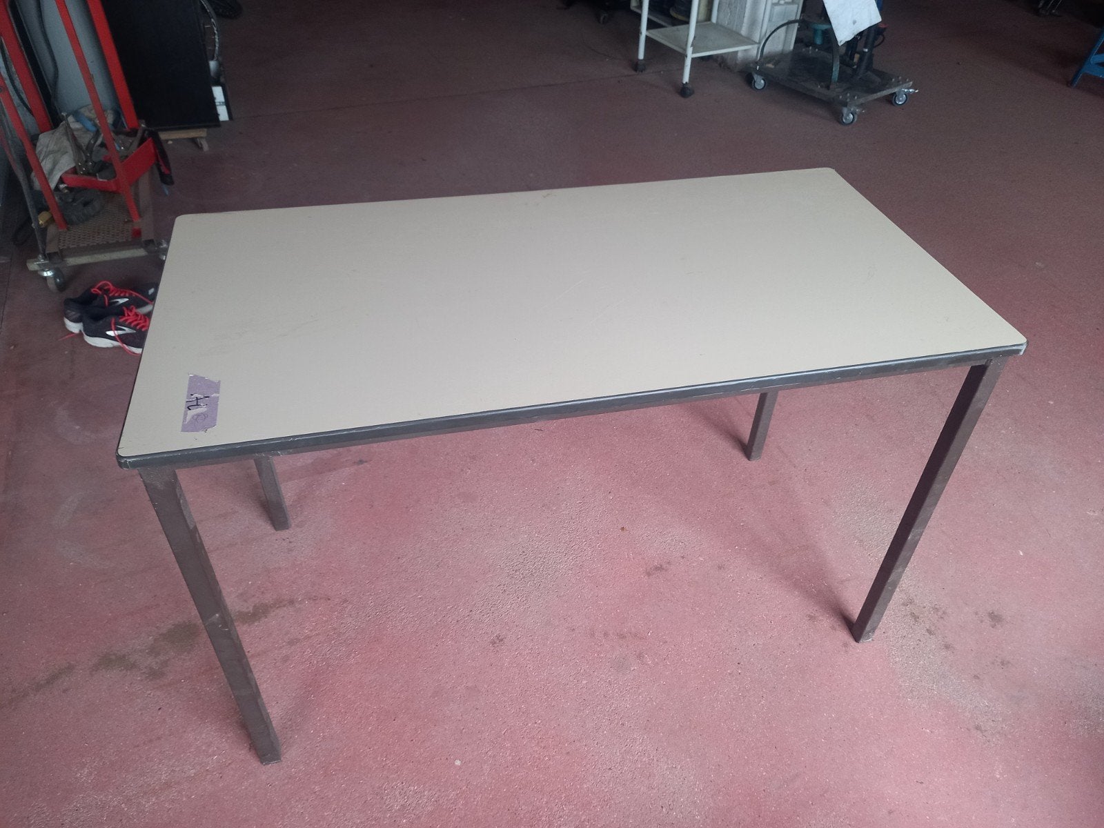 table, Ophalen, Gebruikt, Metaal