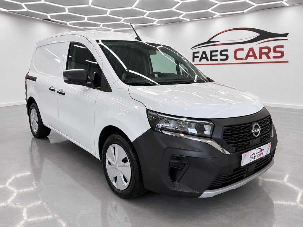 Nissan Town bestelwagen nieuw model 2025, Auto's, Voorwielaandrijving, Stof, Euro 6, 4 cilinders