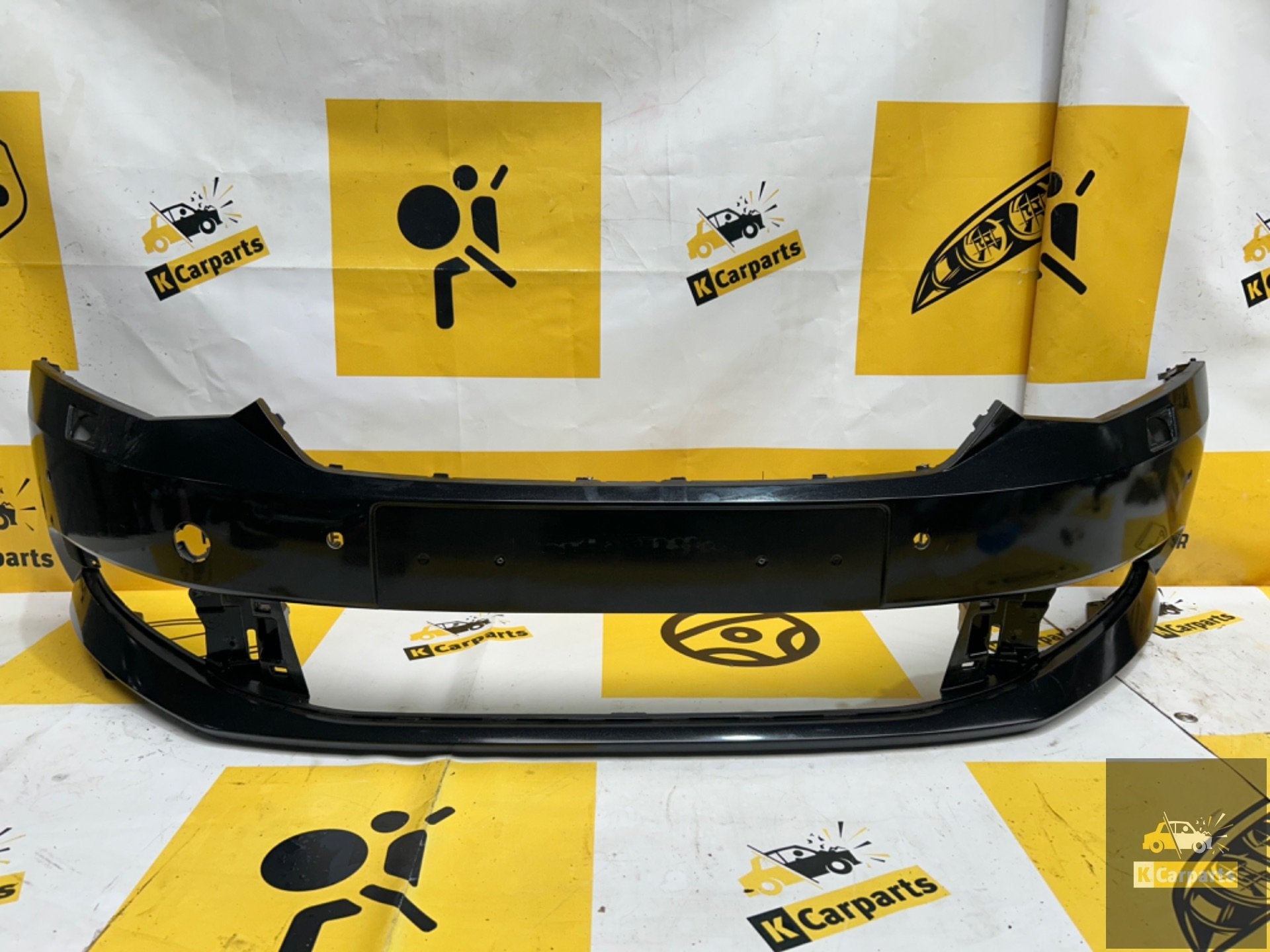 voorbumper Skoda Fabia III KLS 2014-2018 bumper 6V0807221, Voor, Tr. Vaclava Klementa 869
293 01  Mlada Boleslav, CZ, Skoda, Bumper