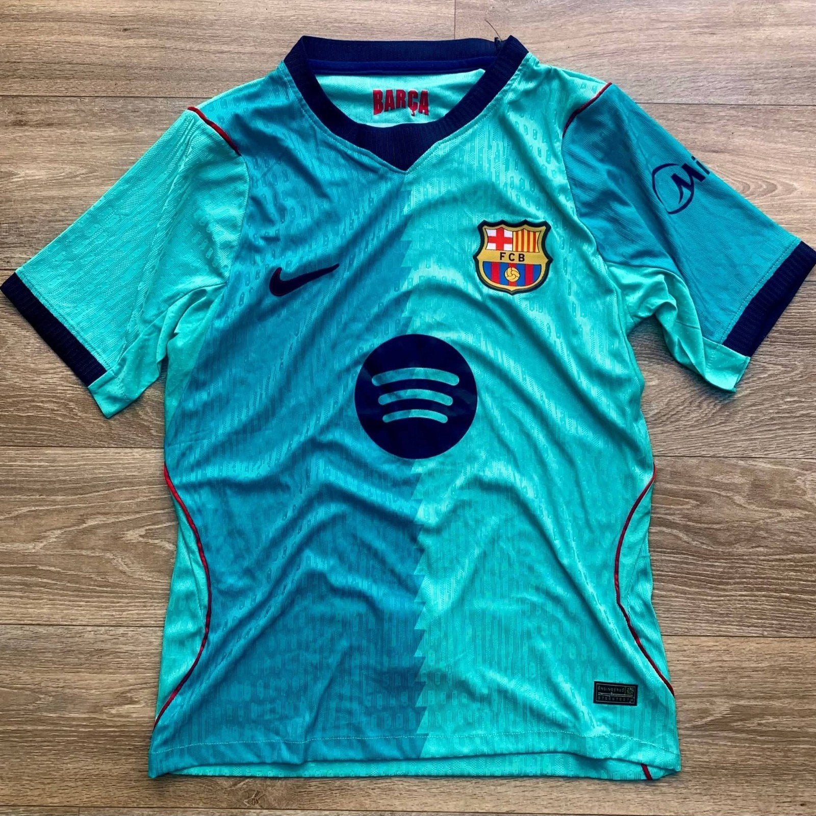 Barcelona  Uitshirt Third Edition Origineel Nieuw 2026, Sports & Fitness, Football, Envoi