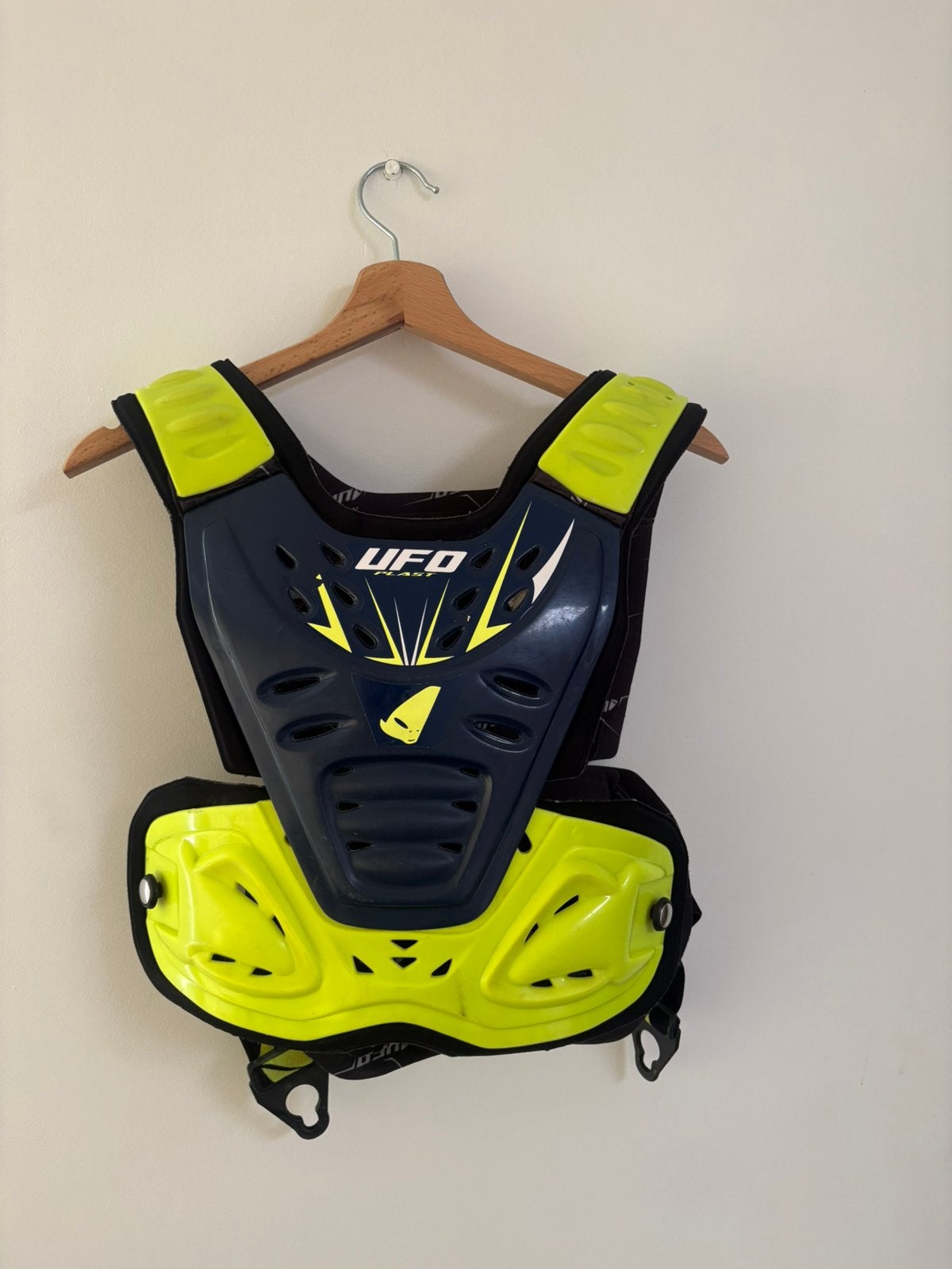 ufo body protection, Motoren, Kleding | Motorkleding, Ophalen