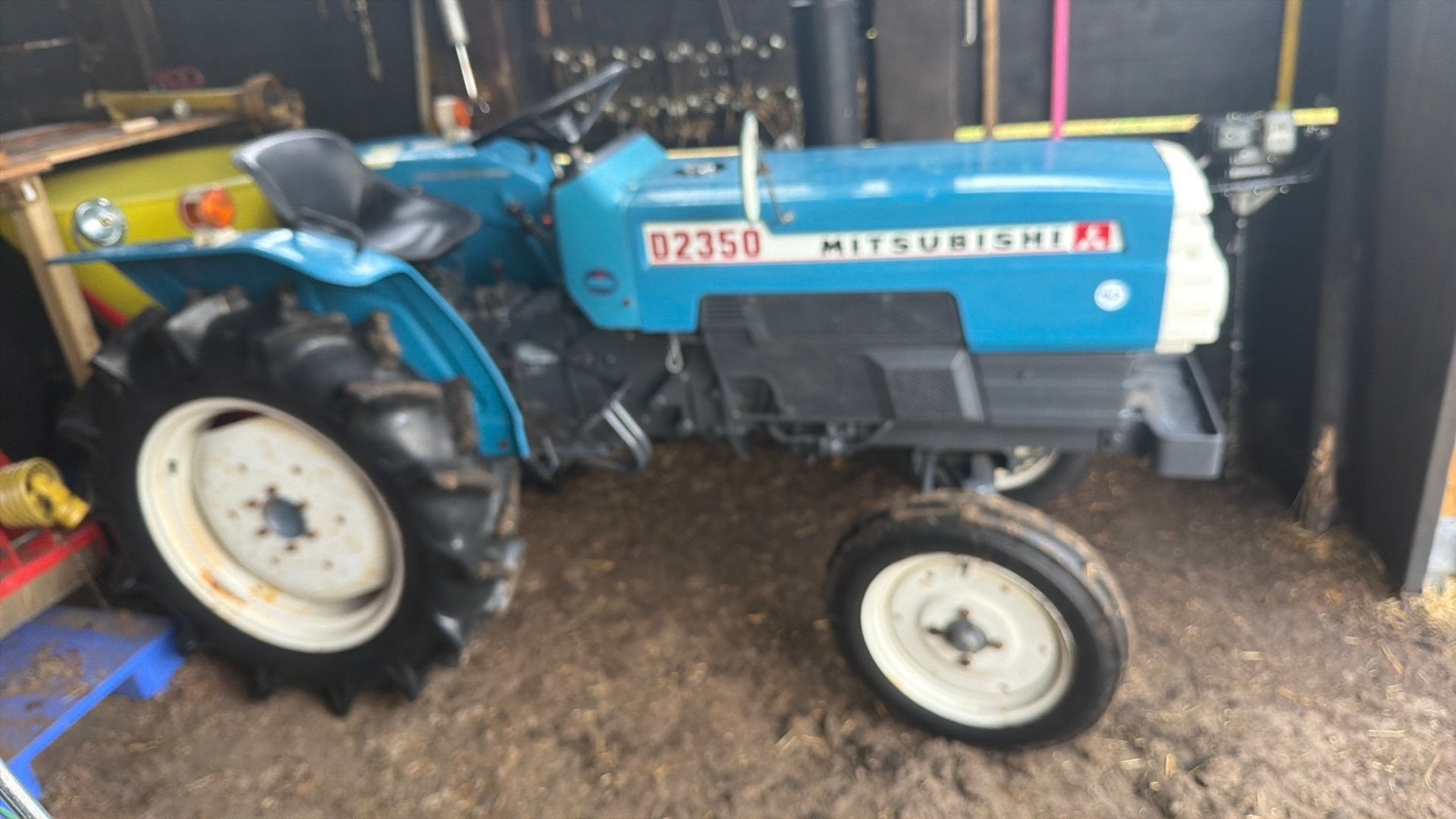 Mitsubishi miditractor D2350, Enlèvement