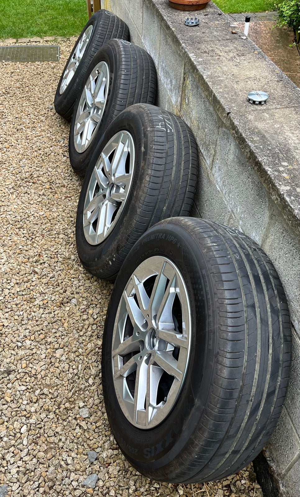 BMW 4 Jantes 16’’ styling 186 + pneus été -roulés 1275 km, Neuf, Pneus et Jantes, 16 pouces, Véhicule de tourisme