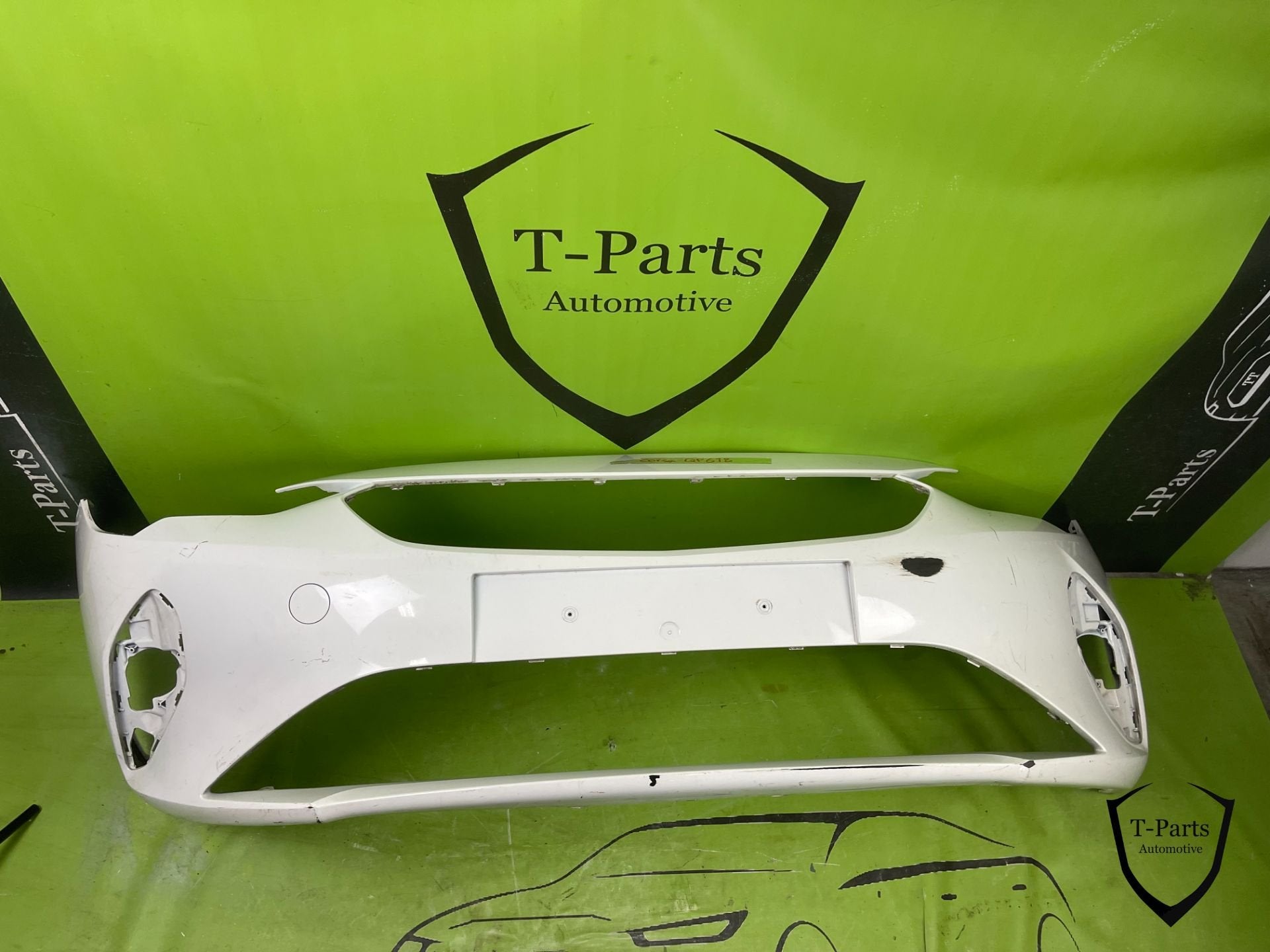 pare-chocs avant de l'Opel Corsa F, Info@fabrikant.eu, Fabrikant BV, Pare-chocs, Opel