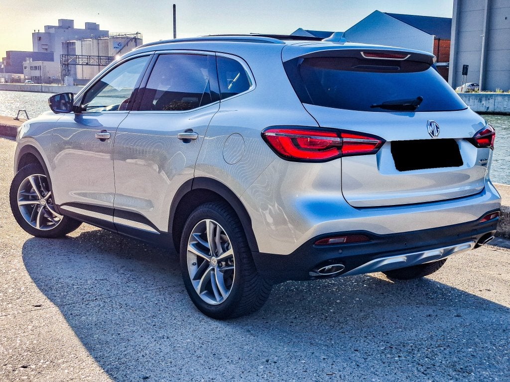 MG EHS Plug-in Hybrid 1.5 258pk Luxury OpenDak PHEV, Auto's, Dealer onderhouden, 4 cilinders, Leder, Bedrijf