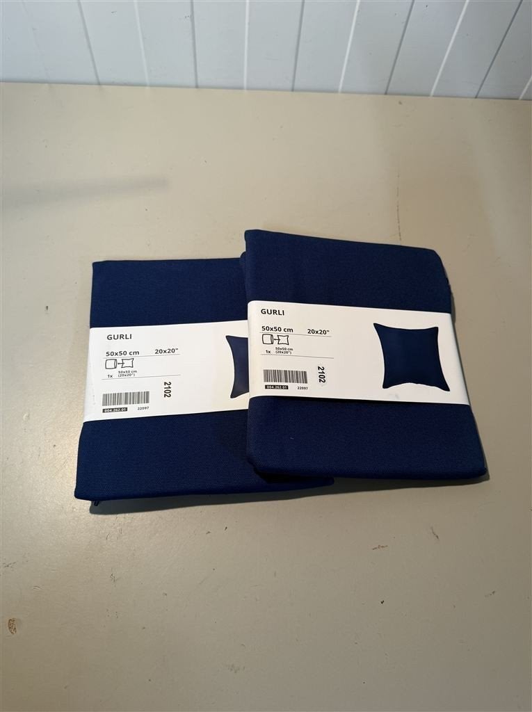 ikea Gurli Dark Blue kussen hoes 50cm X 50cm - twee stuks, Huis en Inrichting, Woonaccessoires | Kussens, Ophalen of Verzenden
