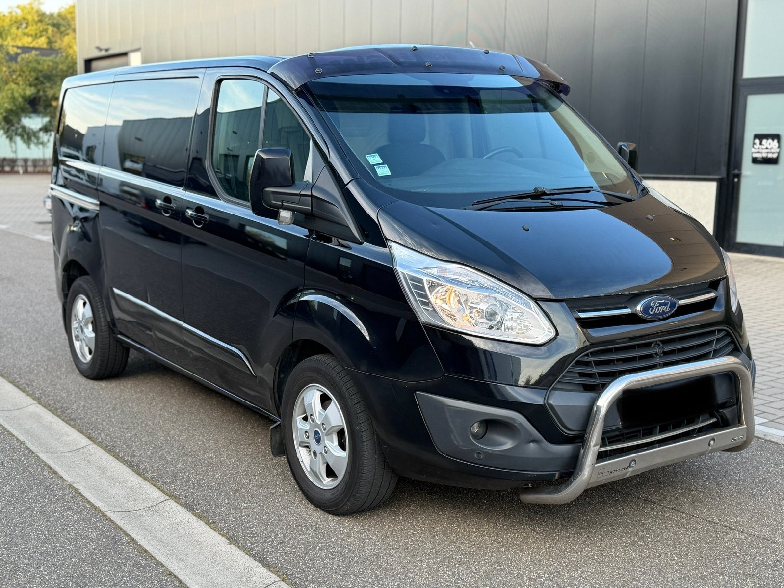 FORD CUSTOM 2.0cdti AUTOMATIC 118.000km, Auto's, Automaat, Stof, Euro 6, Zwart