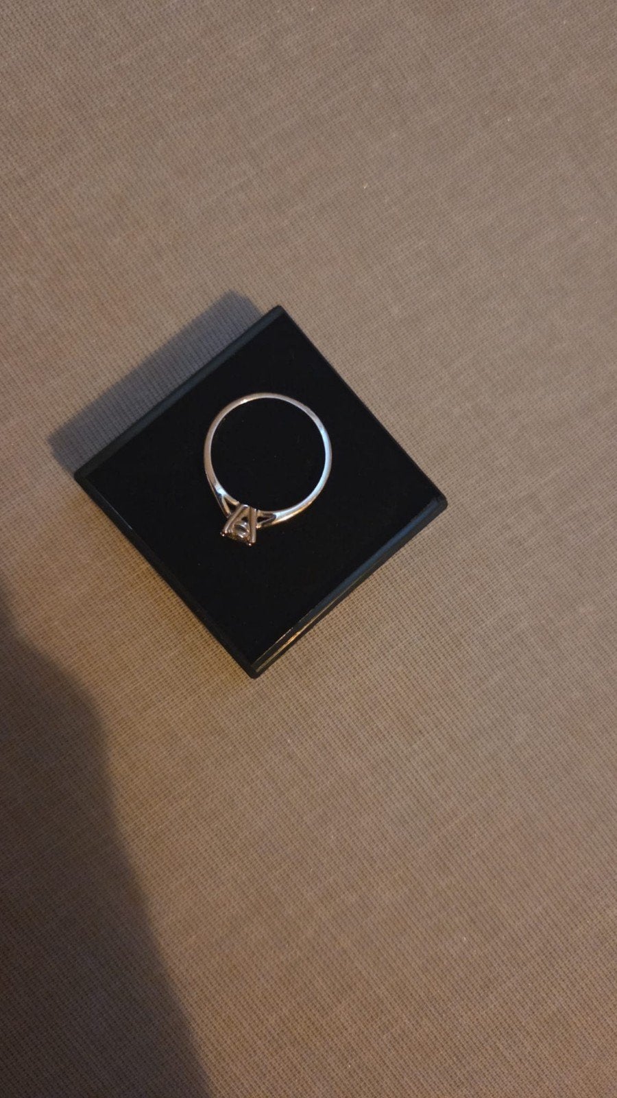 White gold diamond ring, Handtassen en Accessoires, Ringen, Ophalen