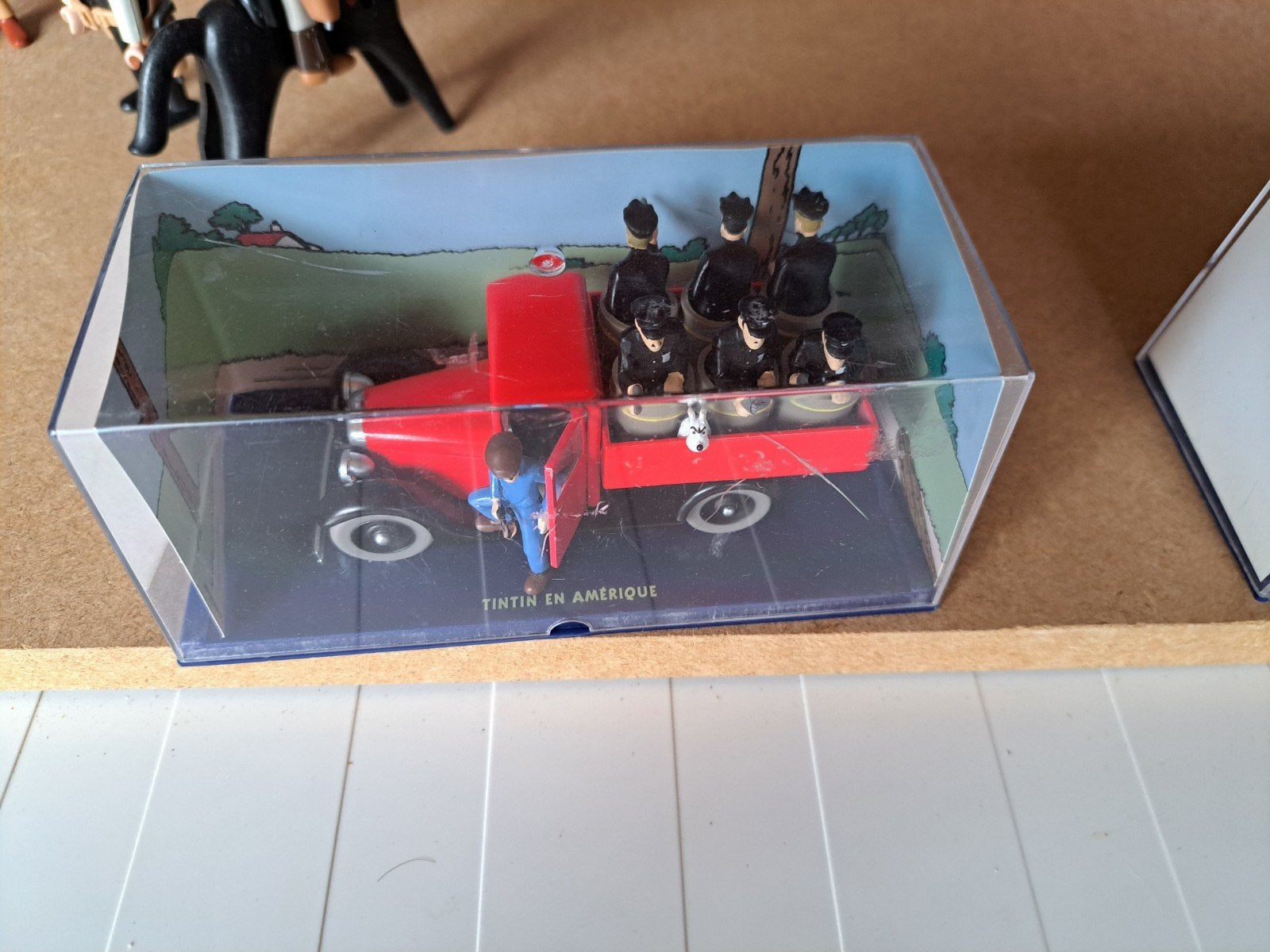 tintin, Enlèvement ou Envoi, Voiture