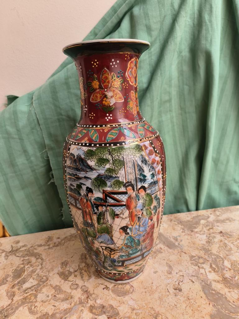 Chineze vaas van 35cm hoog met stempel, Antiek en Kunst, Ophalen
