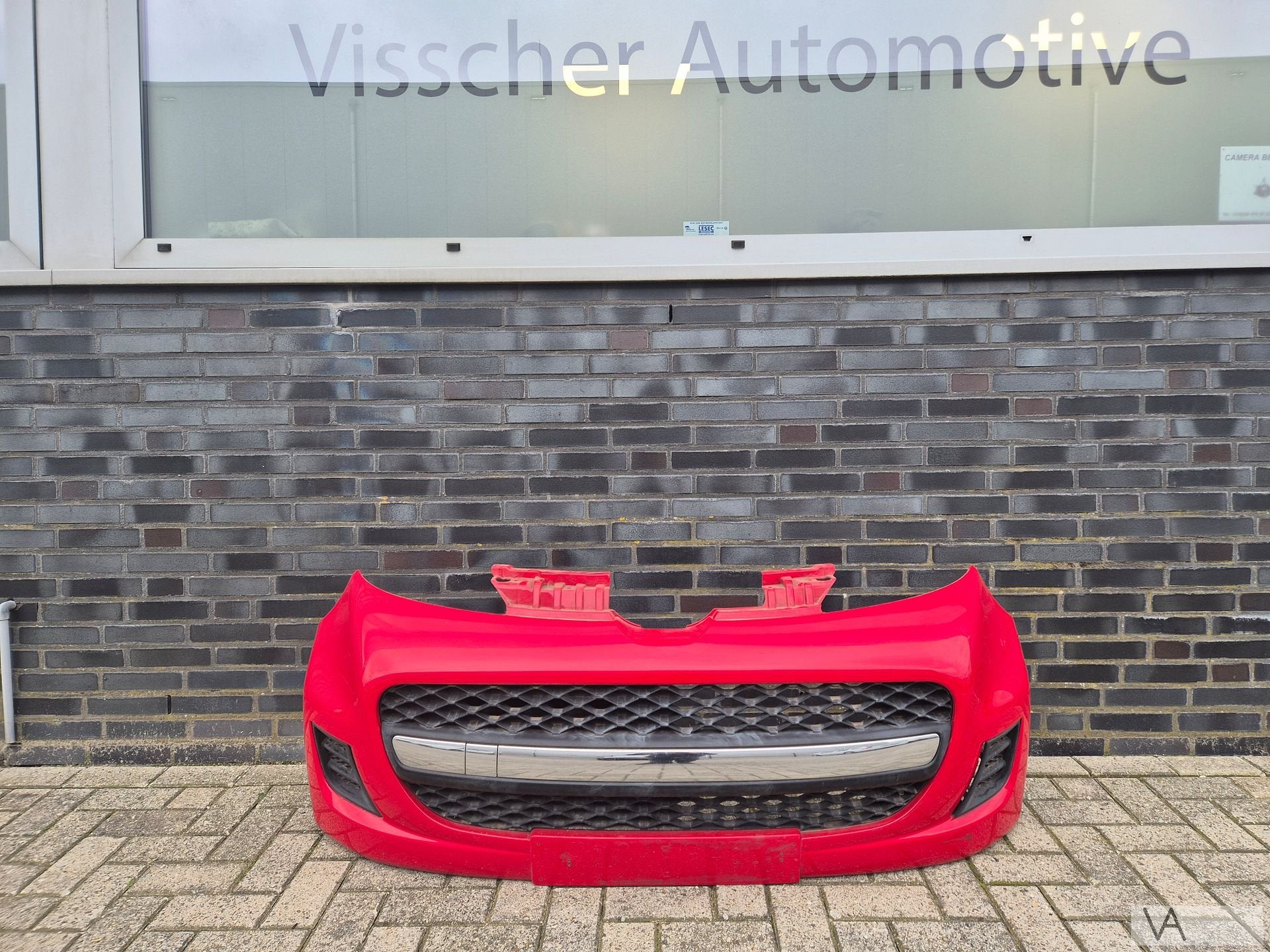 Voorbumper Bumper voor Peugeot 107 2009 - 2012 chromen strip, Gebruikt, -, Voor, -