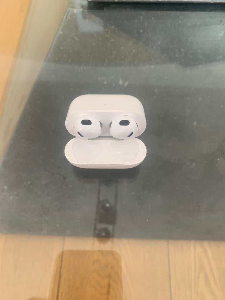 Airpods generation 2 blanc, Télécoms, Téléphonie mobile | Écouteurs, Enlèvement ou Envoi, Comme neuf, Blanc