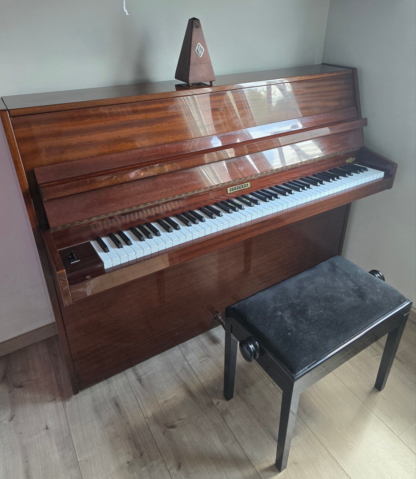 Vends piano d'étude J. Günther - État impeccable + tabouret, Musique & Instruments