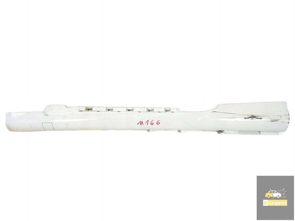 Seuil de porte gauche pour Mercedes E 207 AMG Coup, Mercedes-Benz AG, Mercedes-Benz, Utilisé, Mercedesstrasse 120
70372  Stuttgart, DE