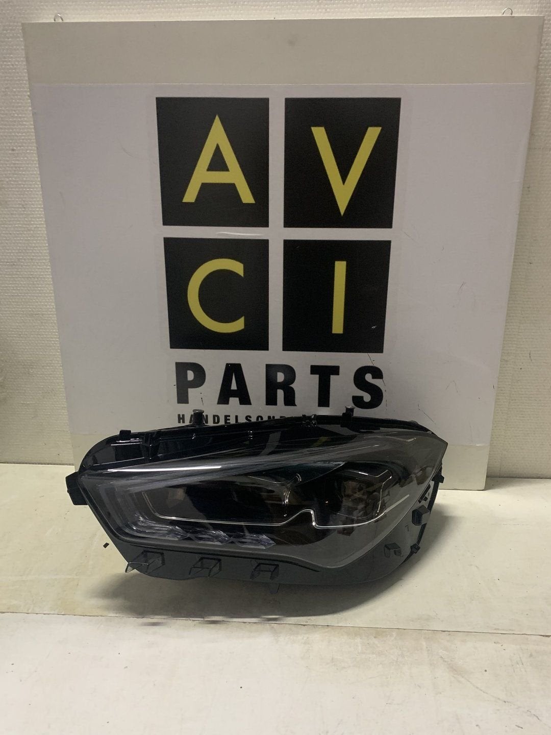 Koplamp Mercedes CLA w118 facelift Multibeam A1189061301, Autos : Pièces & Accessoires, Utilisé, -, -, Enlèvement ou Envoi