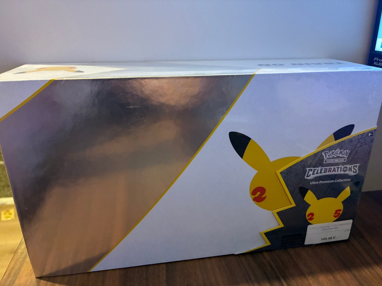 Pokemon ultra premium collection celebrations, Enlèvement ou Envoi, Comme neuf