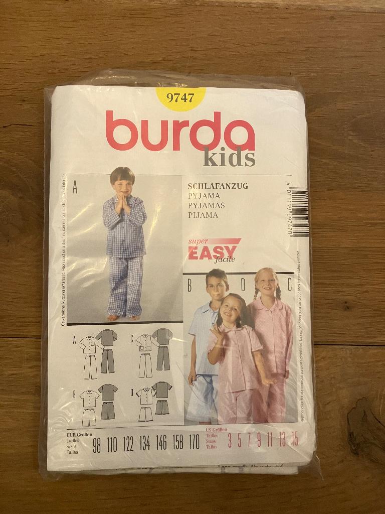 Burda kids - 9747 - Pyjama, Overige typen, Kind, Zo goed als nieuw, Burda