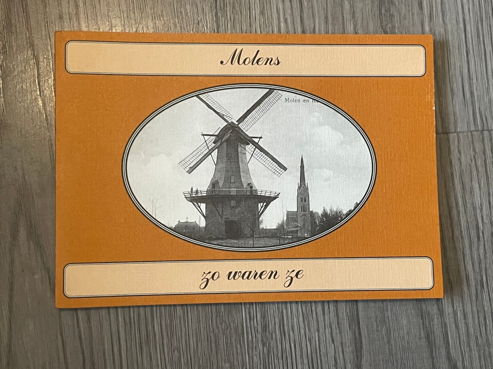 Boek molens zo waren ze, Ophalen of Verzenden, Zo goed als nieuw