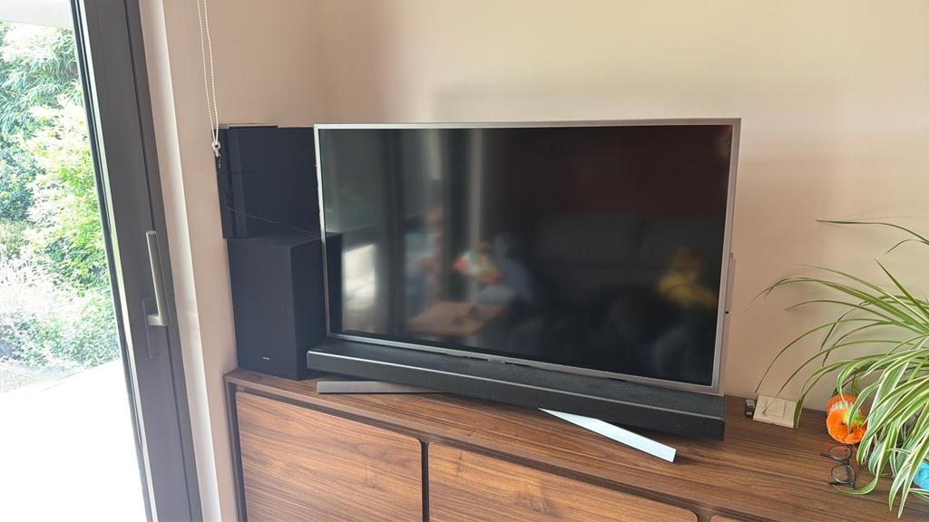 Samsung UERU7440 met samsung soundbar+sub, Enlèvement, Utilisé, Samsung, 4k (UHD)