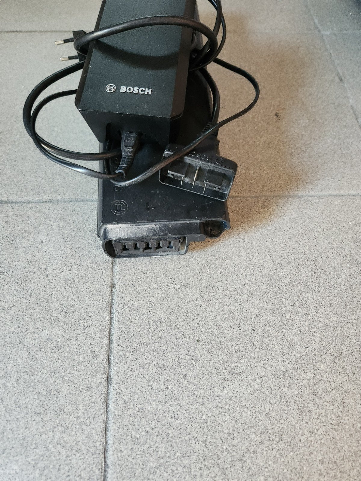 Baterij bosch 400wh met oplader, Fietsen en Brommers, Fietsaccessoires | Fietsaccu's, Ophalen