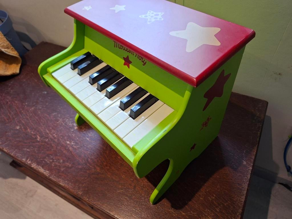 Speelgoedpiano, Ophalen