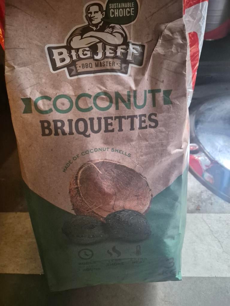 Coconut briquettes bbq barbecue, Dieren en Toebehoren, Ophalen