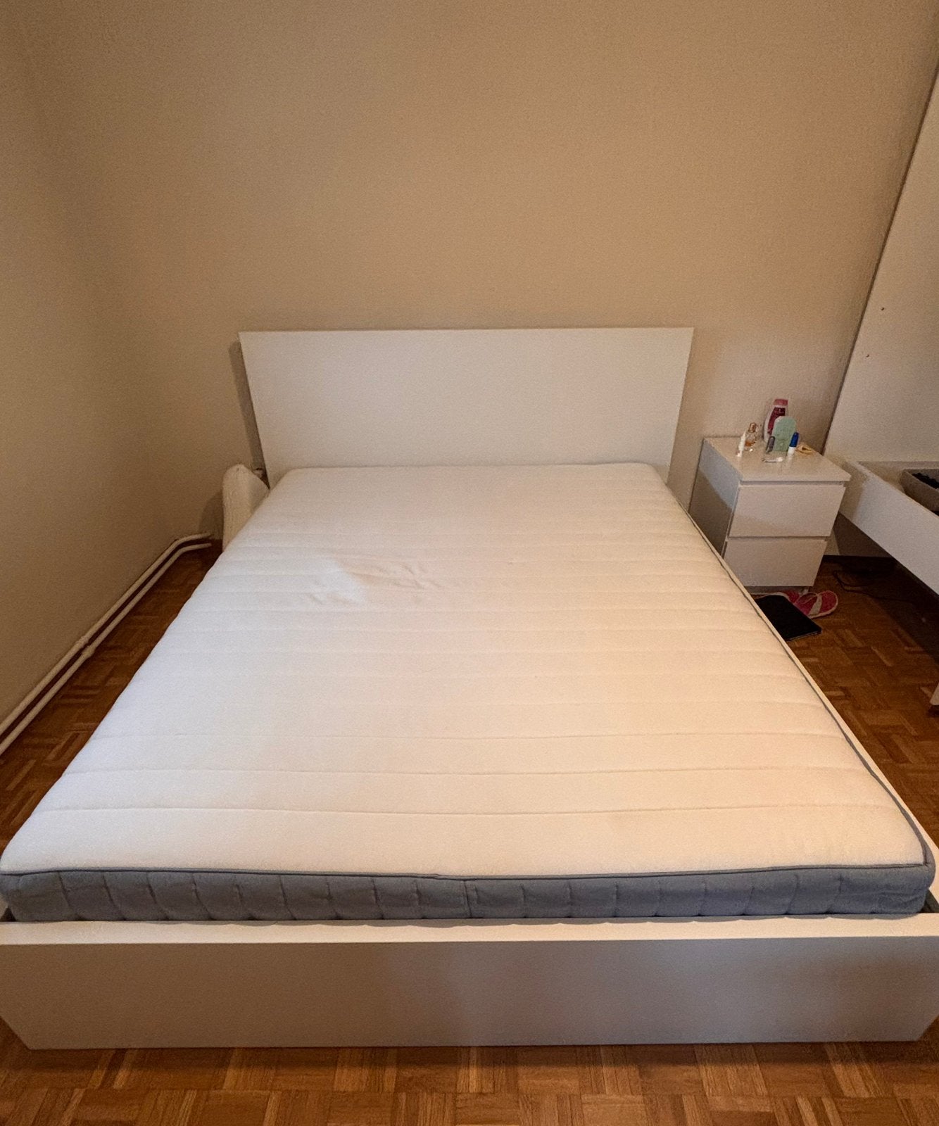 Bed 160x200, Huis en Inrichting, Ophalen, Zo goed als nieuw, Wit
