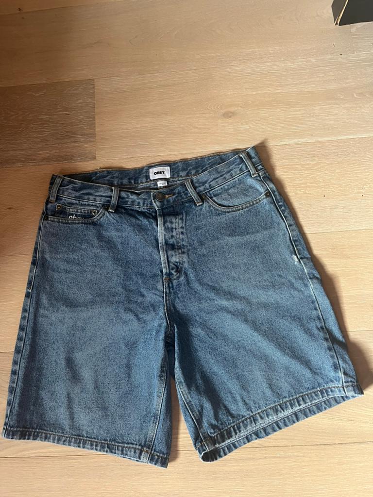 Short Obey, Enlèvement ou Envoi, Comme neuf
