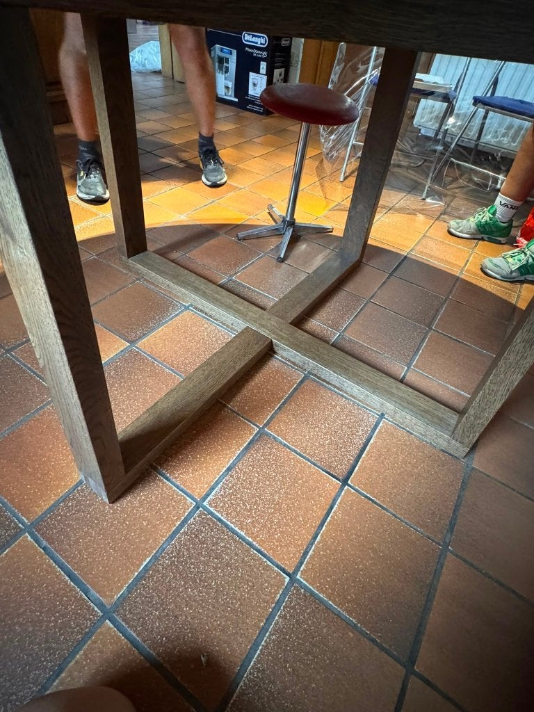 keukentafel, Huis en Inrichting, Tafels | Eettafels, Ophalen, Rond, Zo goed als nieuw, Vijf personen of meer