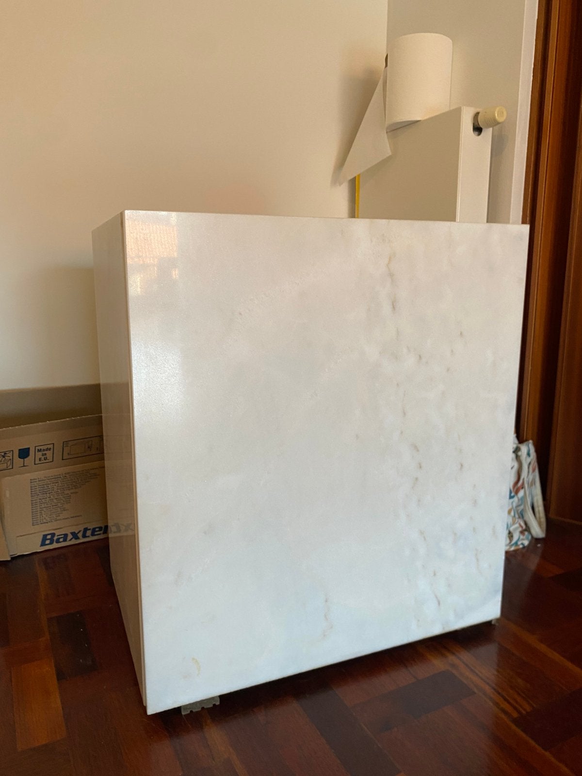Marmeren bak, Antiquités & Art, Enlèvement