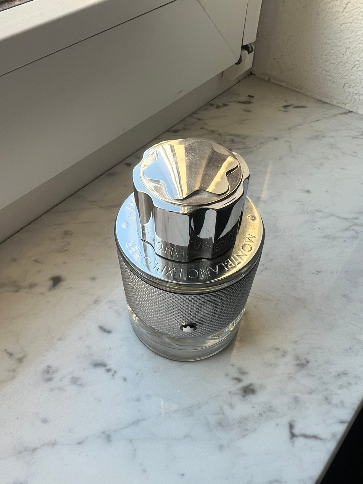 Eau de toilette Montblanc Explorer 60 ml, pleine à 90 %, Bijoux, Sacs & Beauté, Envoi