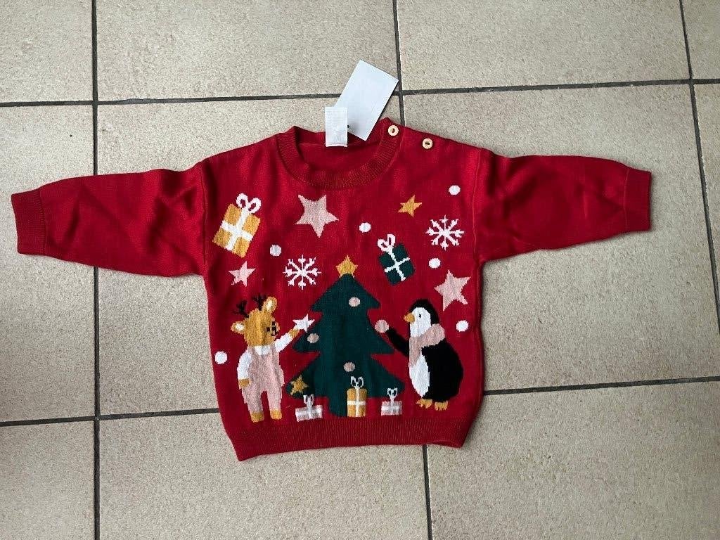 Nieuwe rode kersttrui Maat 68, Enfants & Bébés, Enlèvement ou Envoi, Neuf, Garçon ou Fille, Pull ou Veste