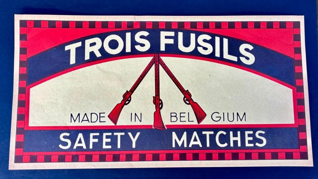 Grande étiquette d'emballage Allumettière Trois Fusils., Collections, Enlèvement ou Envoi