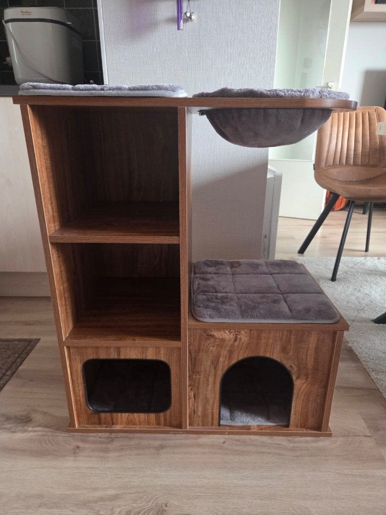 Kattenmeubel met ligplaatsen, krabmat en opbergruimte, Ophalen, Gebruikt