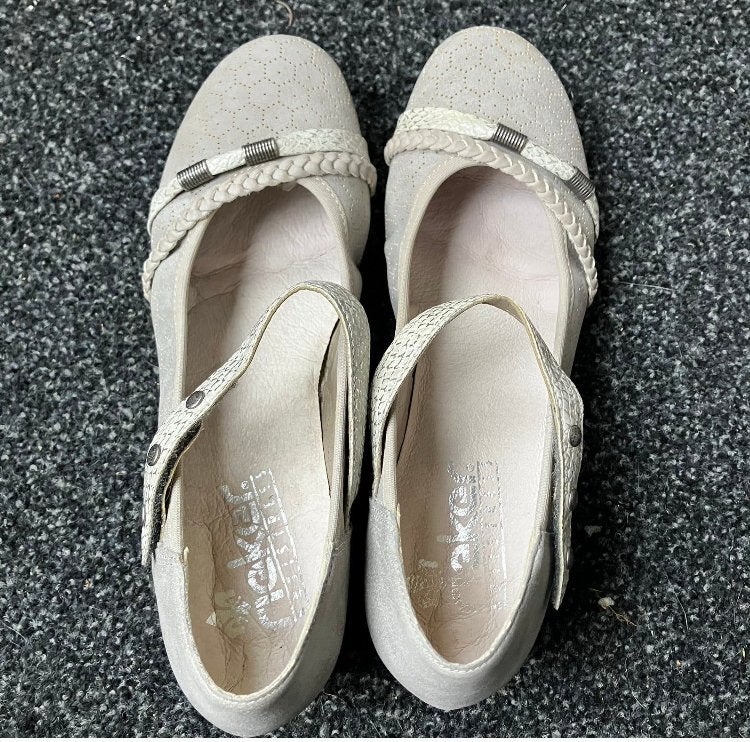 Dames schoenen pumps merk Rieker Amper gedragen | mt39, Gris, Enlèvement ou Envoi, Escarpins, Comme neuf